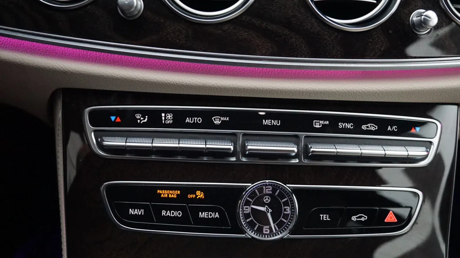 Mercedes-Benz E-Class photo 20