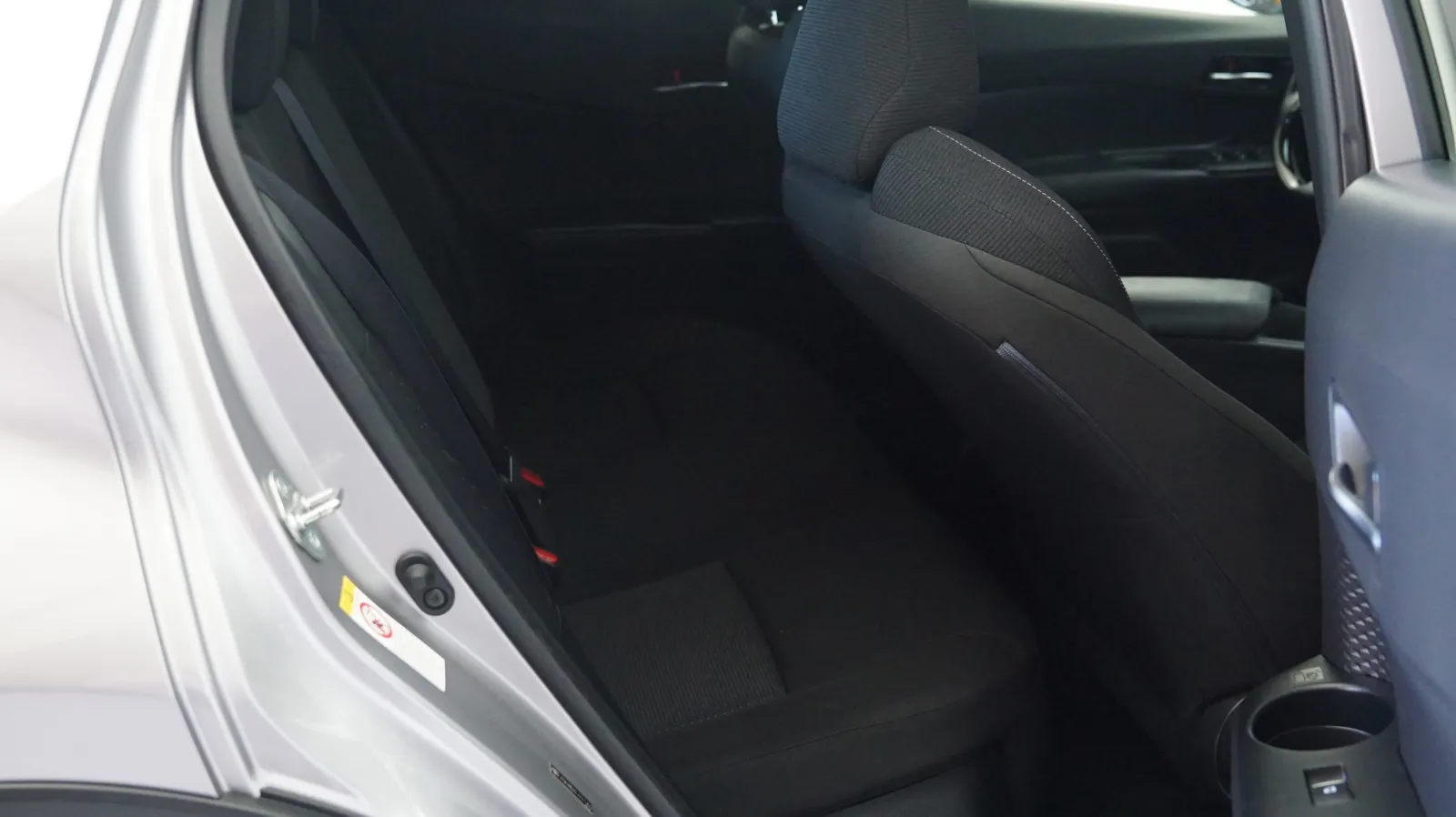 Toyota C-HR photo 9