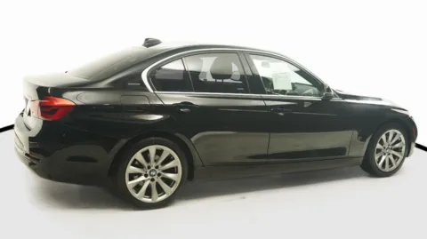 More photos of 2018 BMW 3-Series 330e iPerformance at Auto City, CA