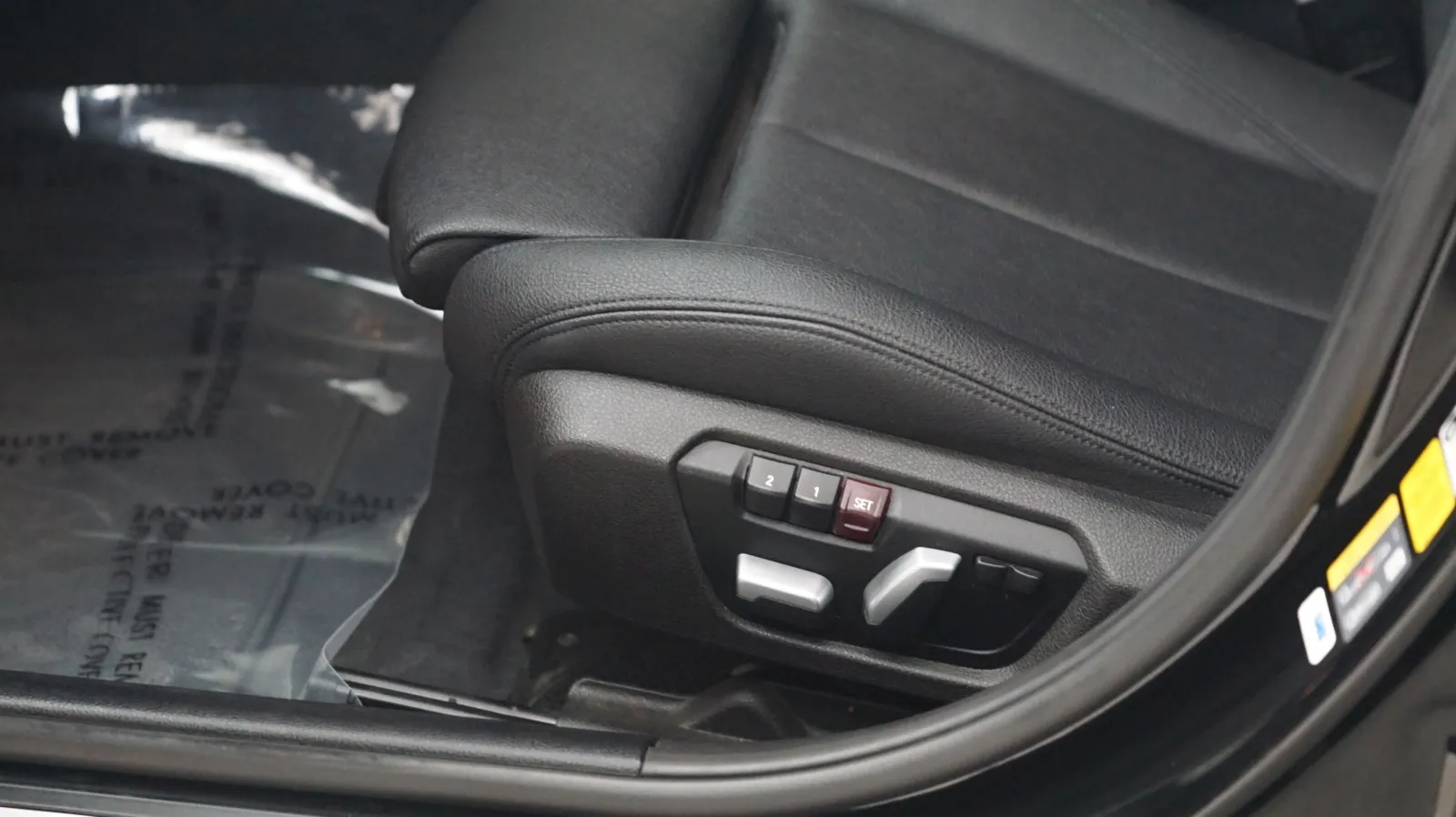 BMW 3 Series photo 15