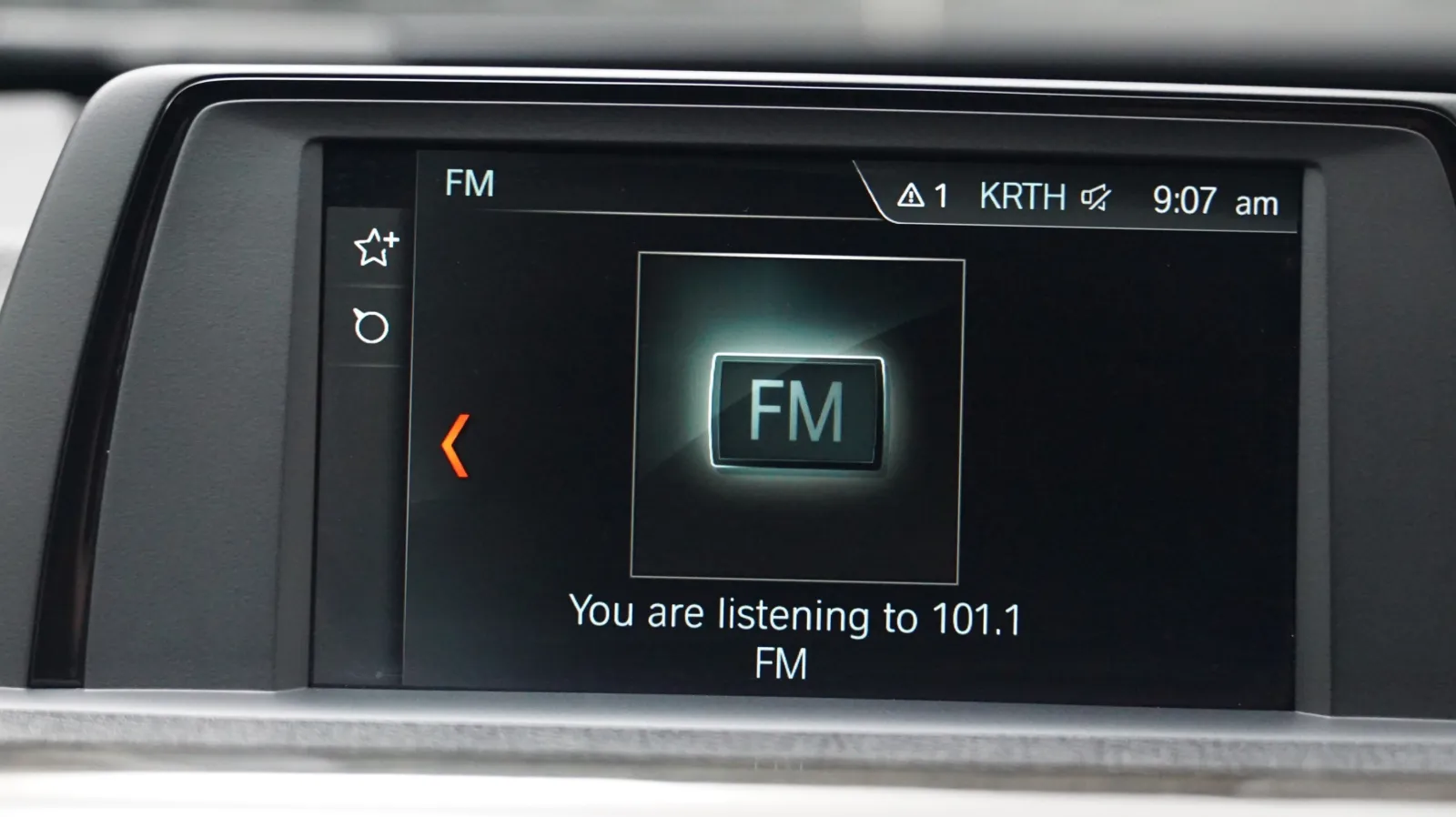 BMW 3 Series photo 19