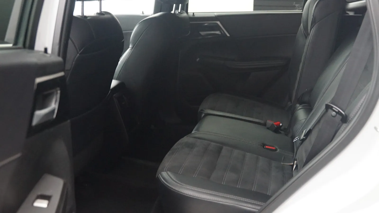 Mitsubishi Outlander photo 12