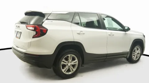 More photos of 2024 GMC Terrain SLE at Auto City, CA