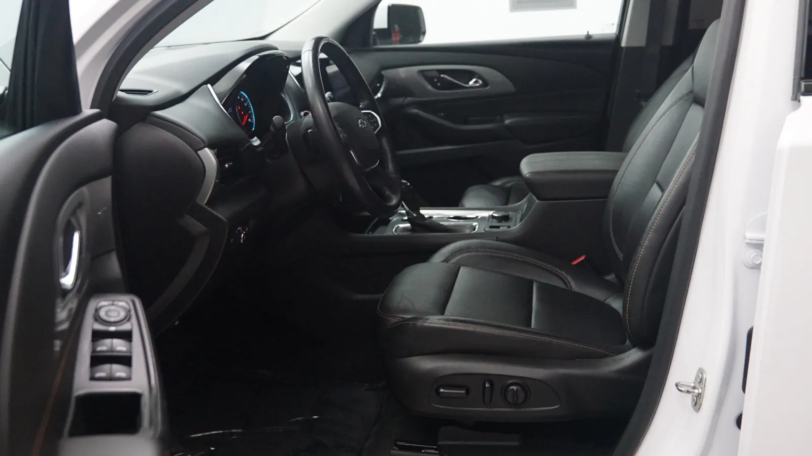 Chevrolet Traverse photo 7
