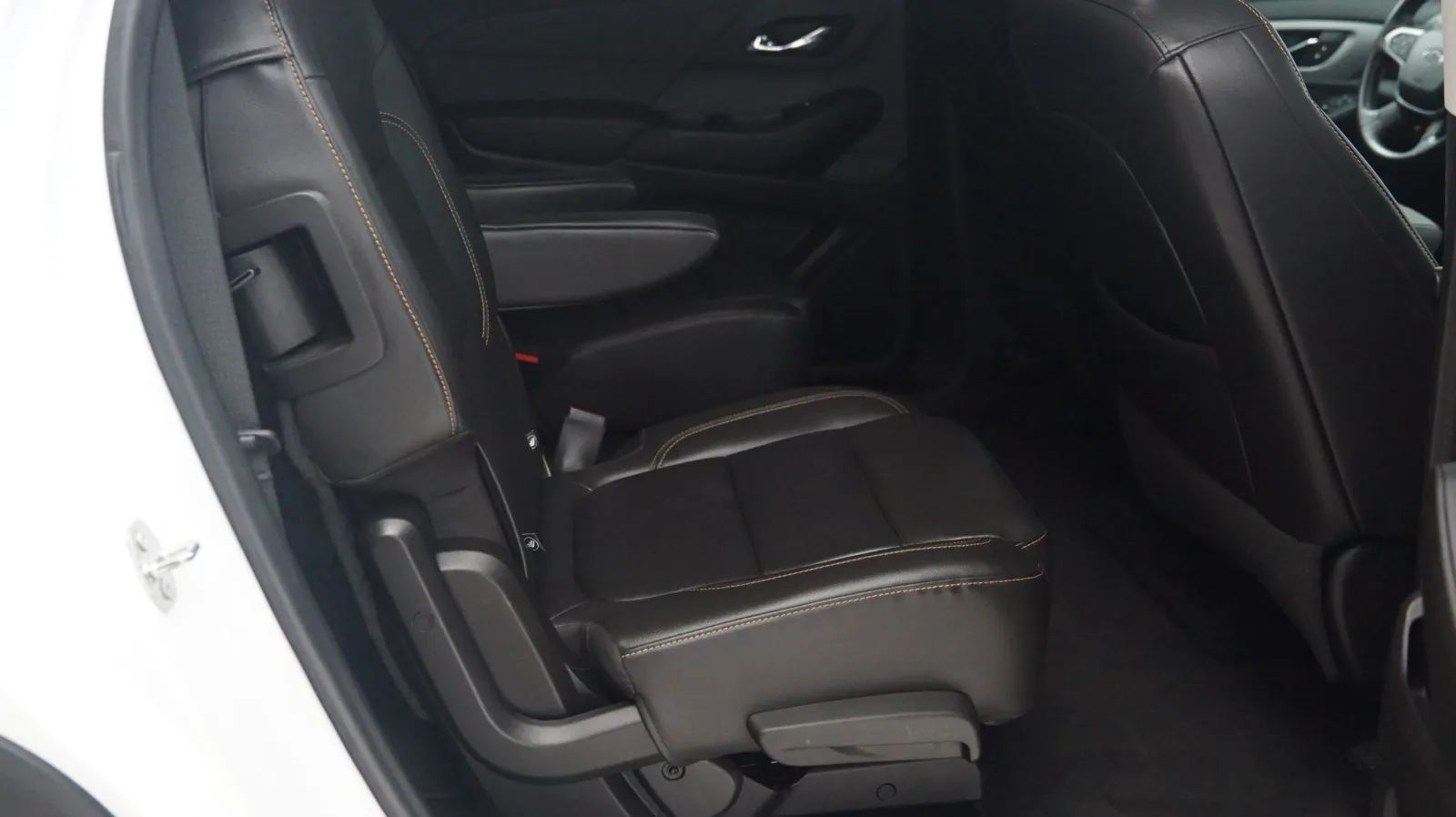 Chevrolet Traverse photo 11