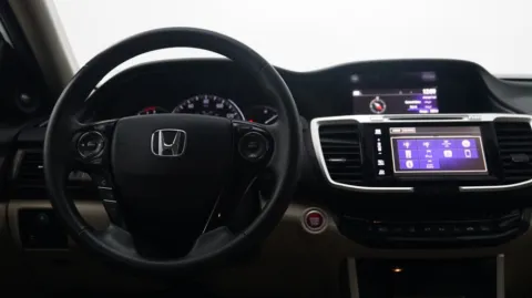 More photos of 2017 Honda Accord EX-L V6 at Auto City, CA