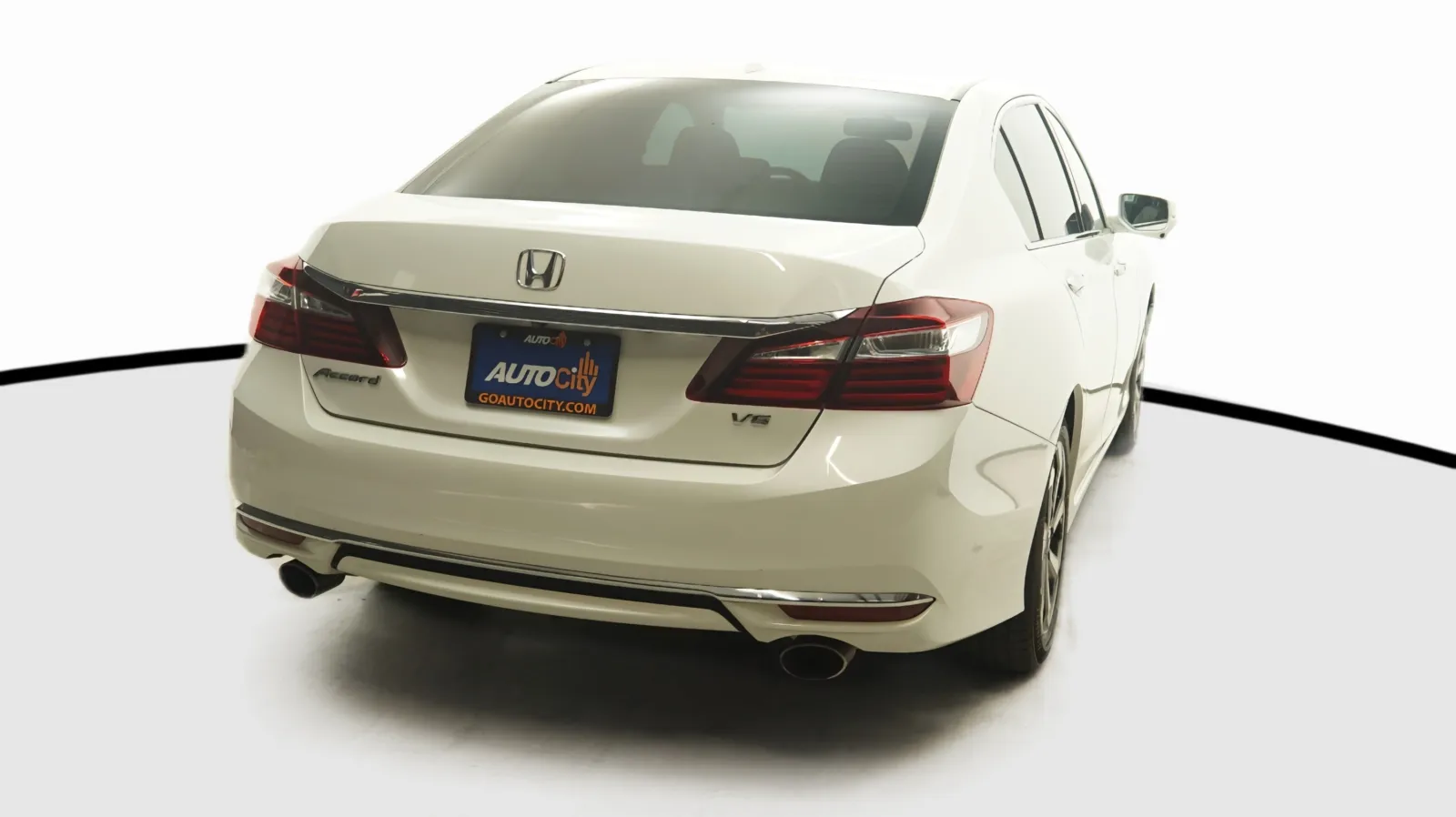 Honda Accord photo 8
