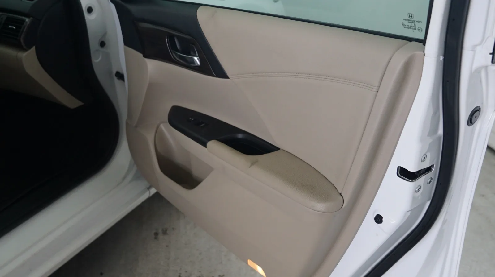 Honda Accord photo 14