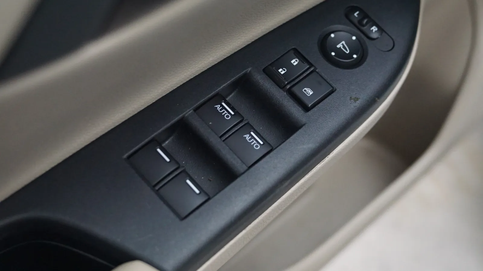 Honda Accord photo 16