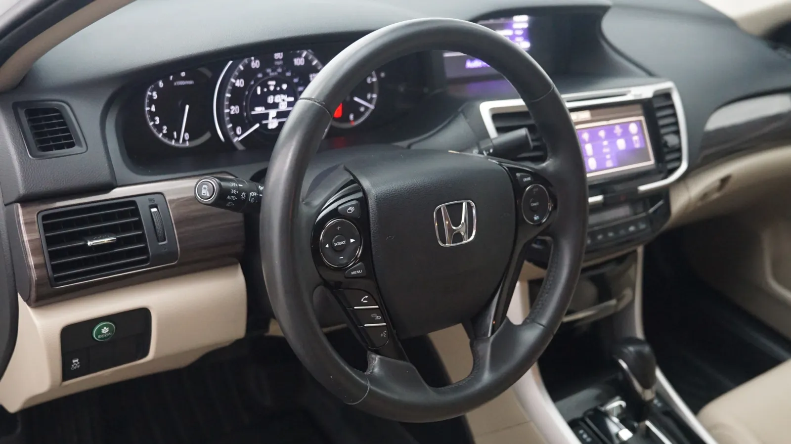 Honda Accord photo 17
