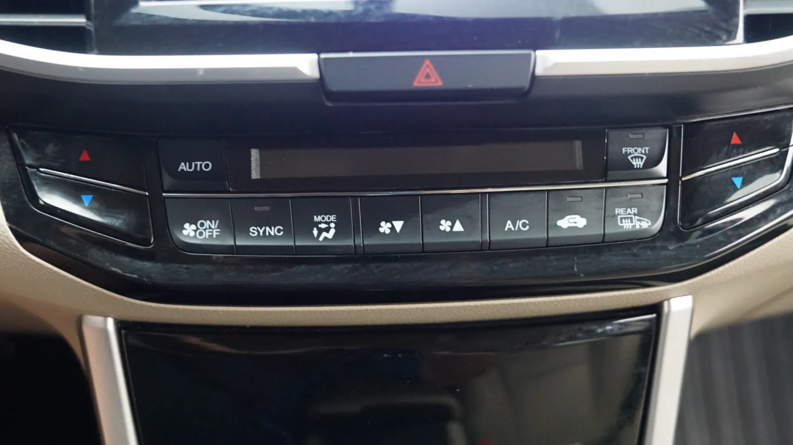 Honda Accord photo 23