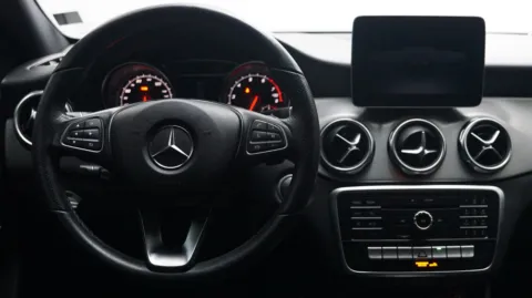 More photos of 2020 Mercedes-Benz GLA 250 at Auto City, CA