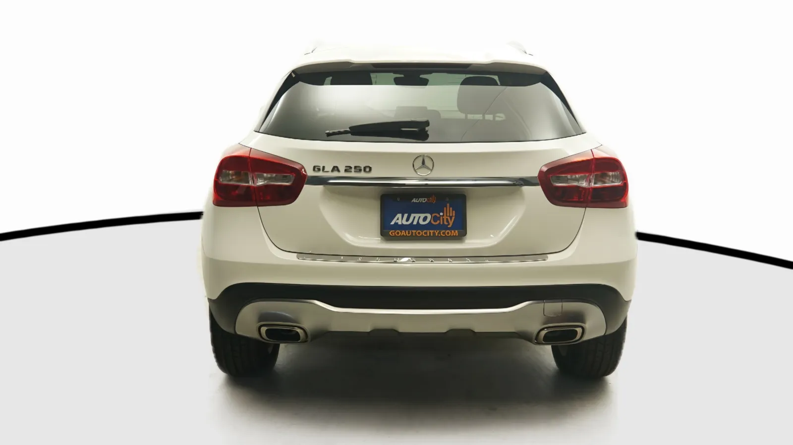Mercedes-Benz GLA photo 10