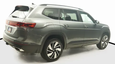 More photos of 2025 Volkswagen Atlas 2.0T SE w/Technology at Auto City, CA