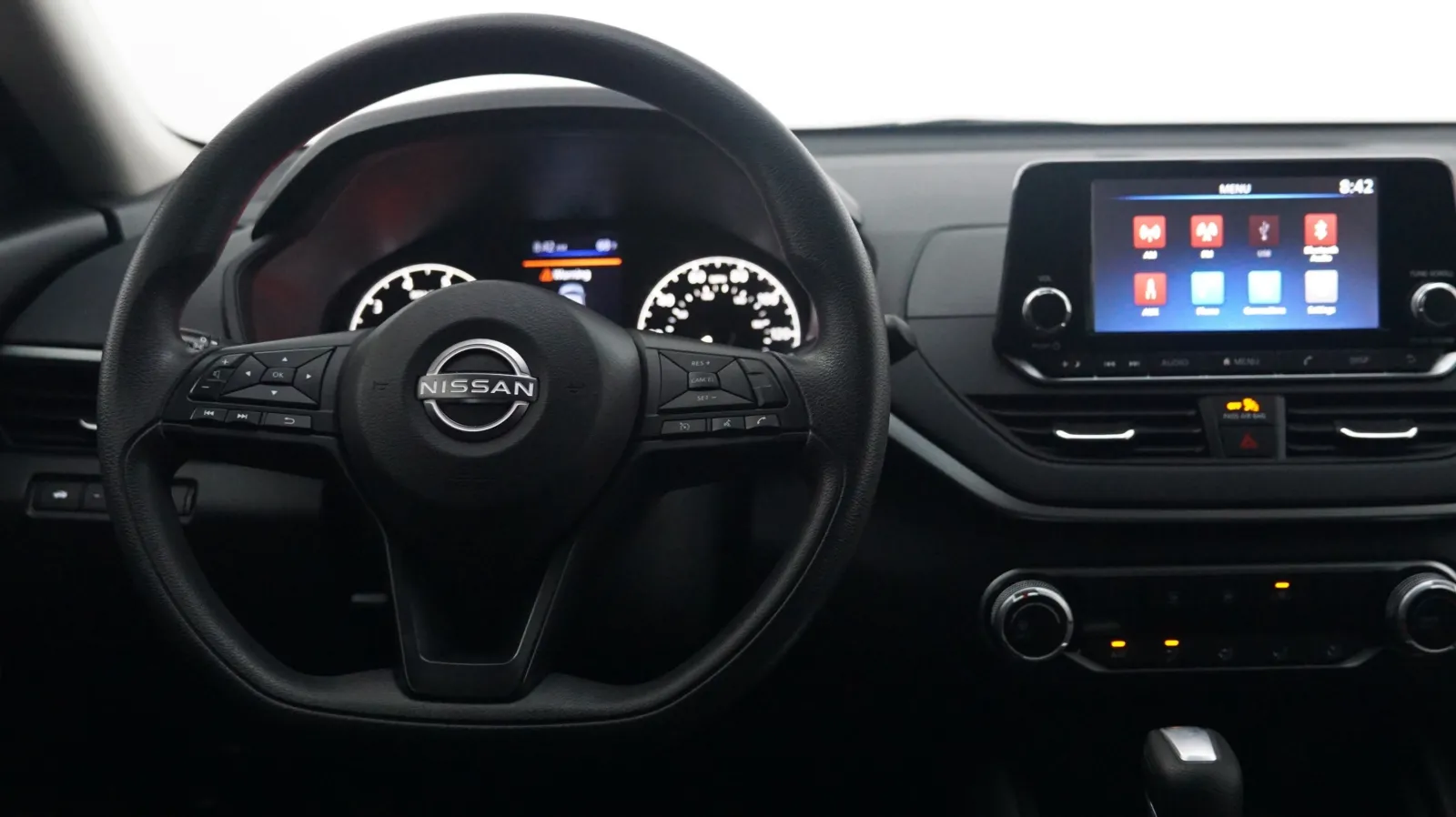More photos of 2024 Nissan Altima 2.5 S at Auto City, CA