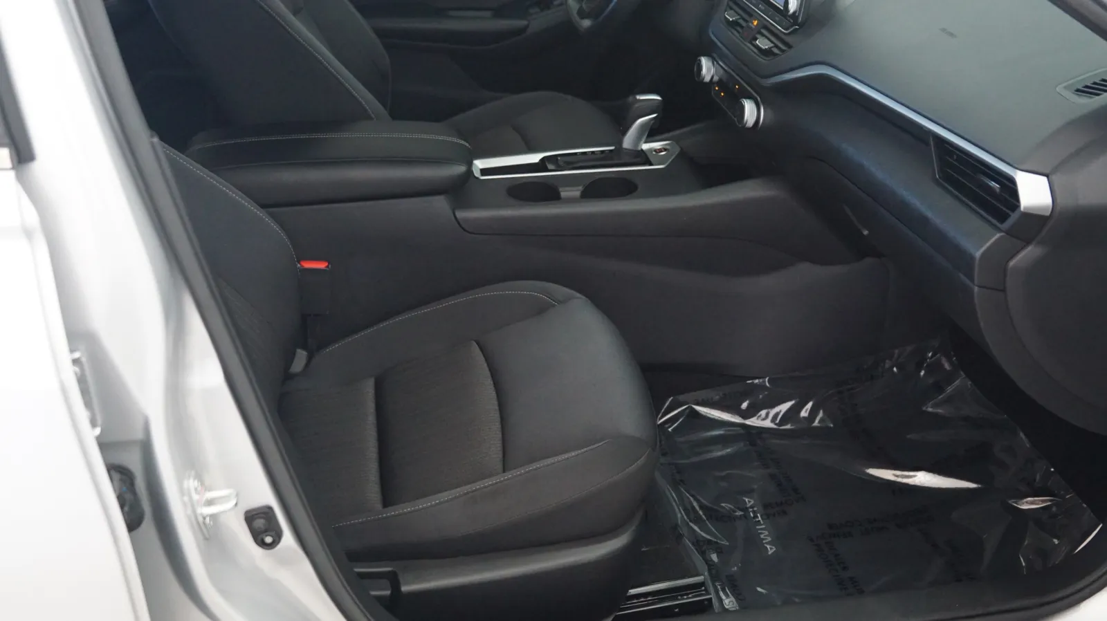 Nissan Altima photo 6