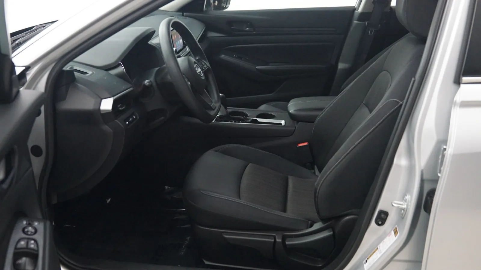 Nissan Altima photo 7