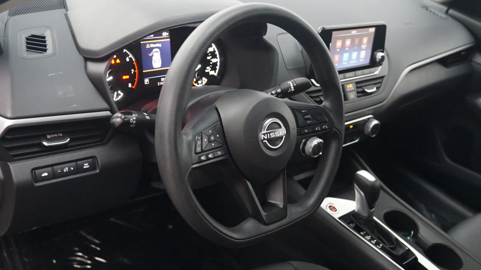 Nissan Altima photo 16