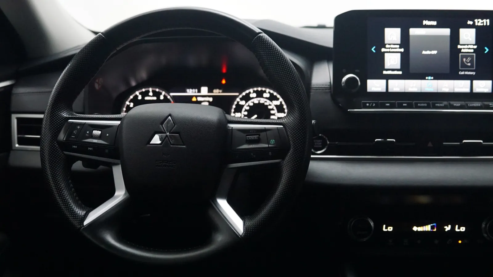 More photos of 2024 Mitsubishi Outlander SE at Auto City, CA