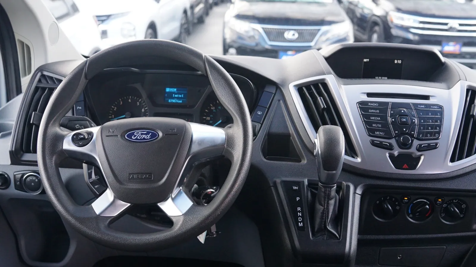 More photos of 2018 Ford Transit Passenger Wagon XLT at Auto City, CA