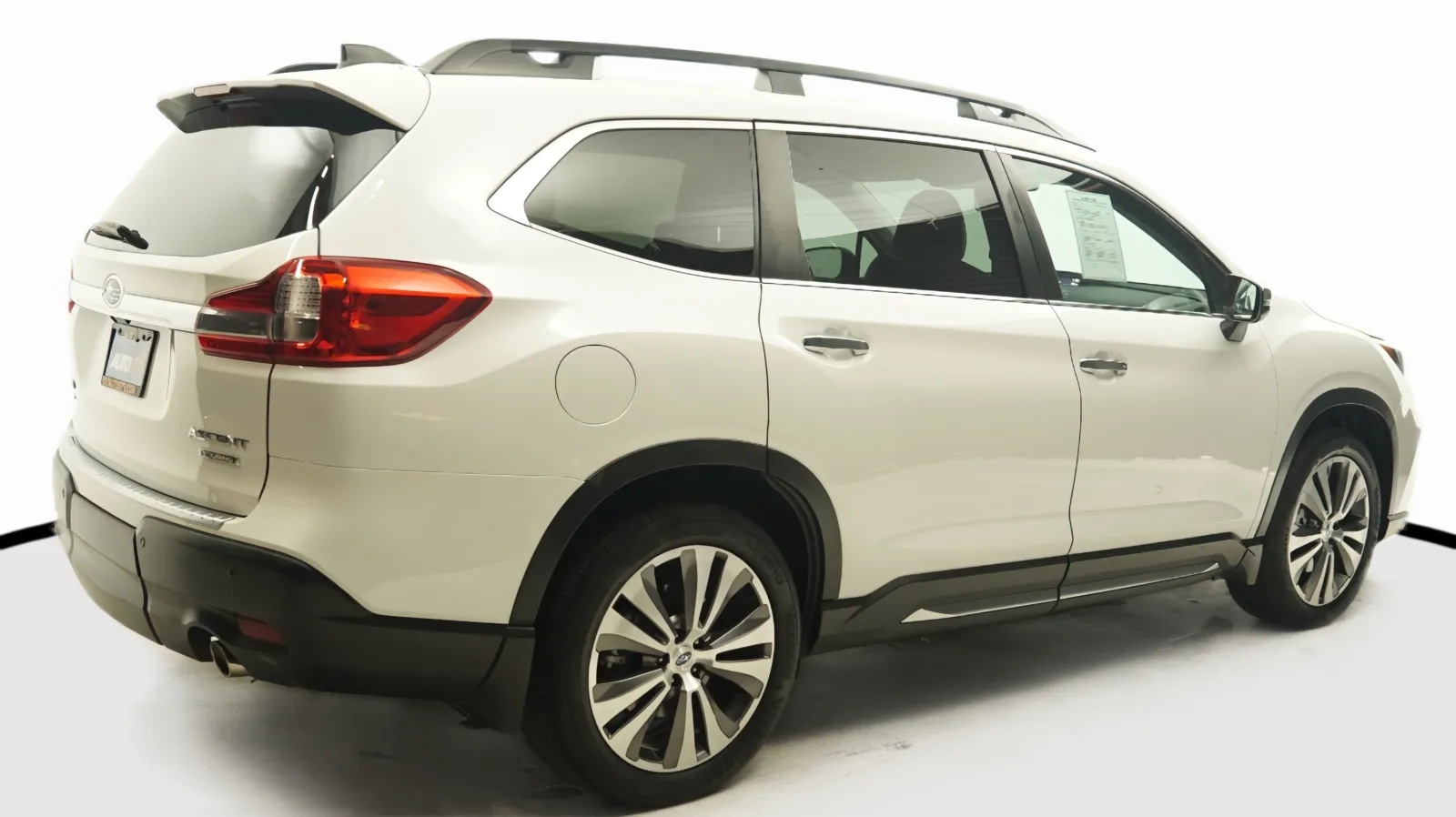 More photos of 2022 Subaru Ascent Touring at Auto City, CA