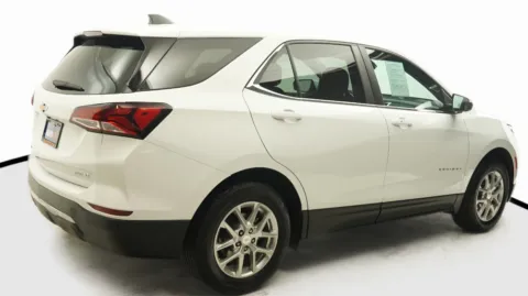 More photos of 2024 Chevrolet Equinox LT at Auto City, CA