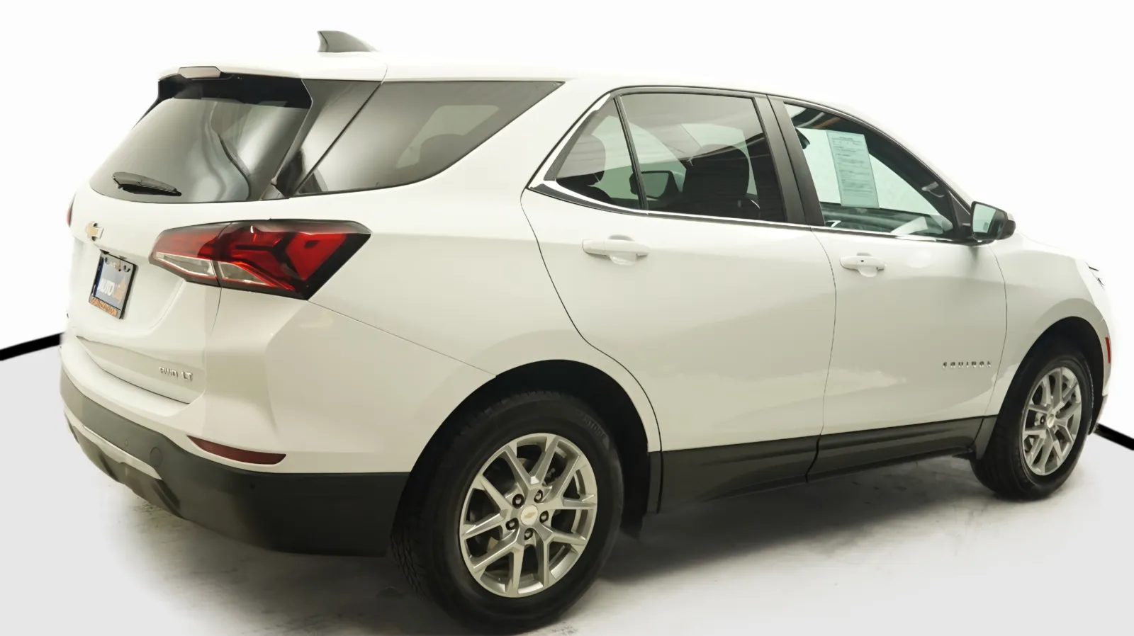More photos of 2024 Chevrolet Equinox LT at Auto City, CA