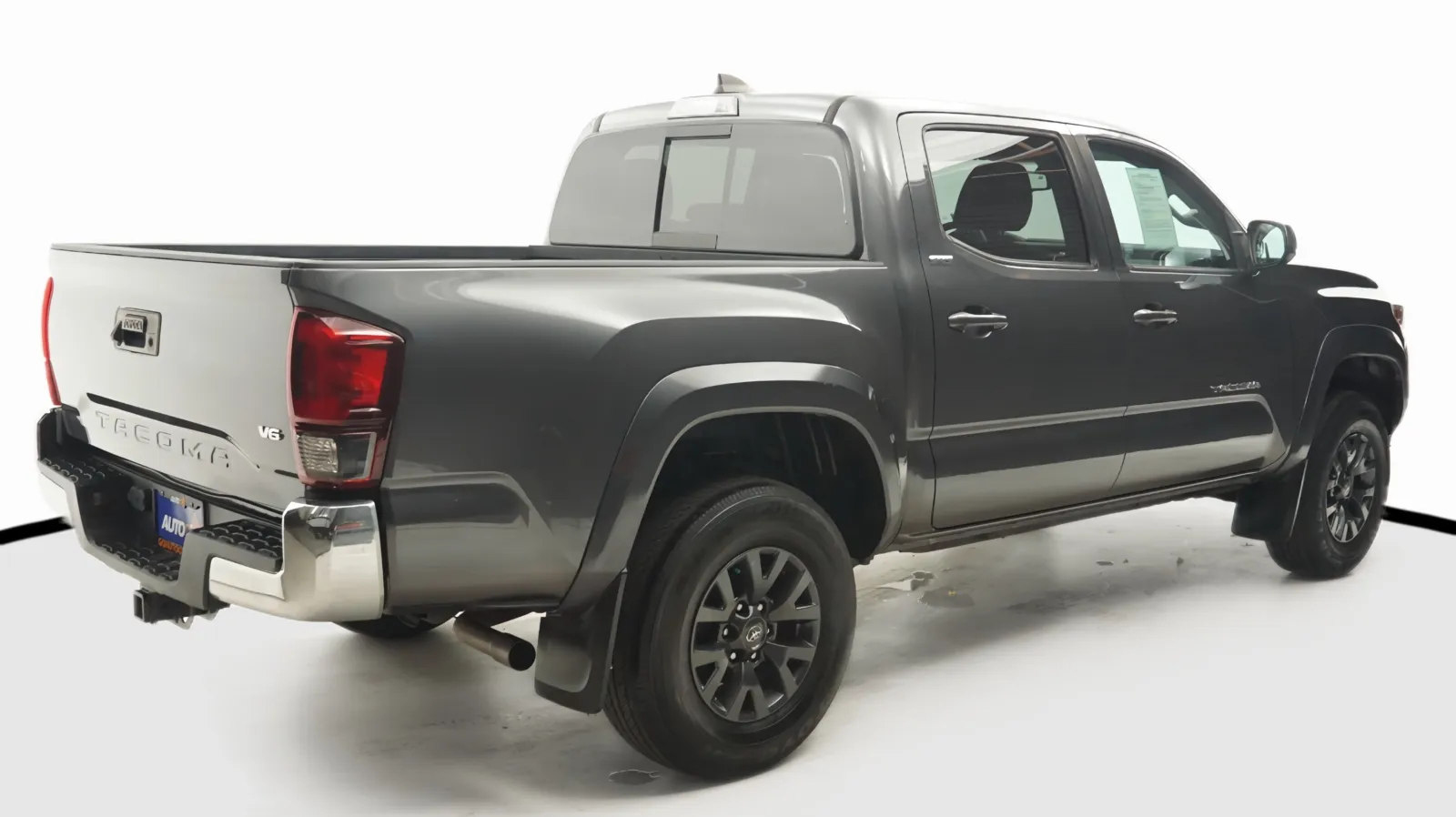 More photos of 2021 Toyota Tacoma SR5 at Auto City, CA