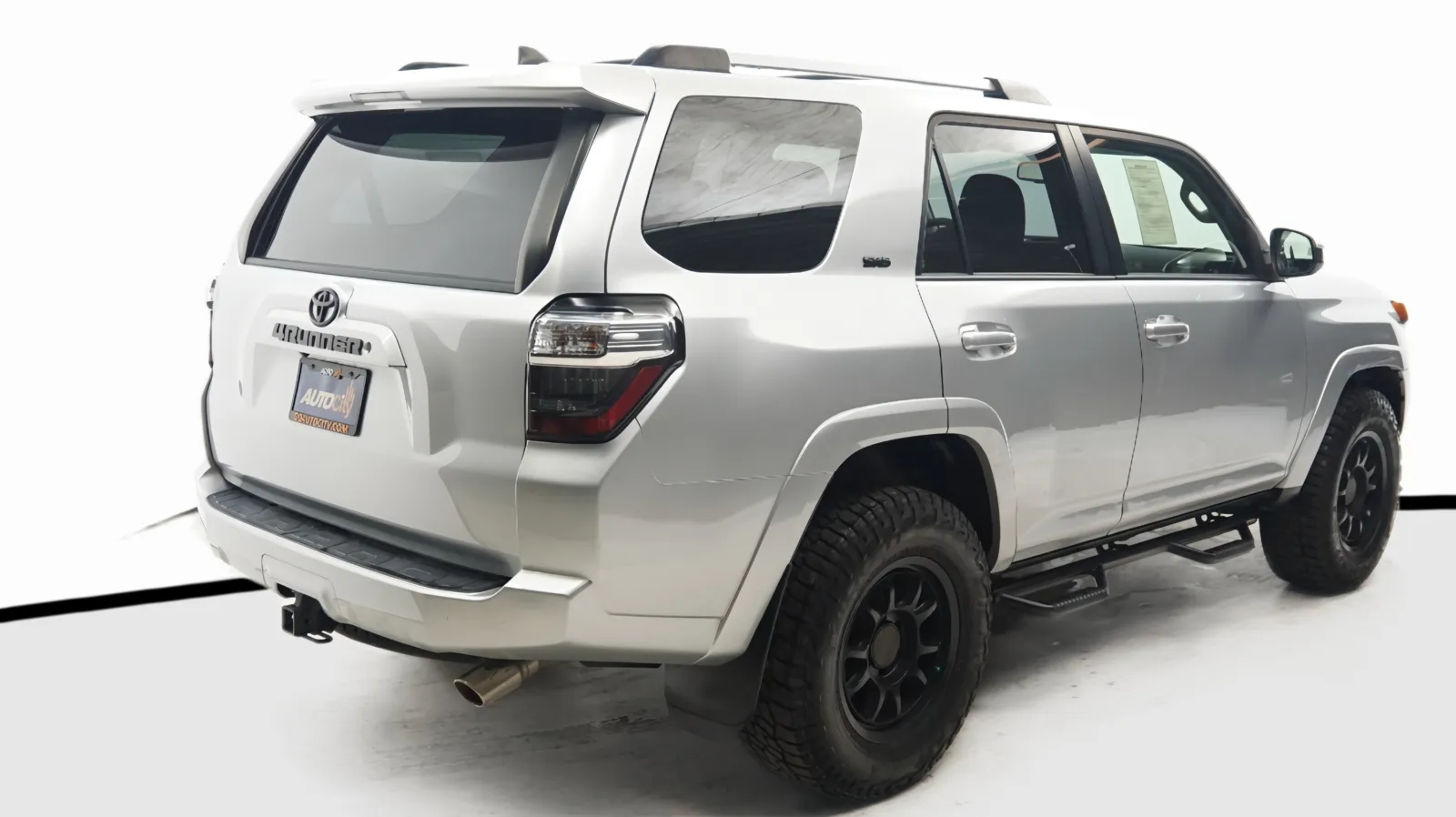 More photos of 2020 Toyota 4Runner SR5 at Auto City, CA