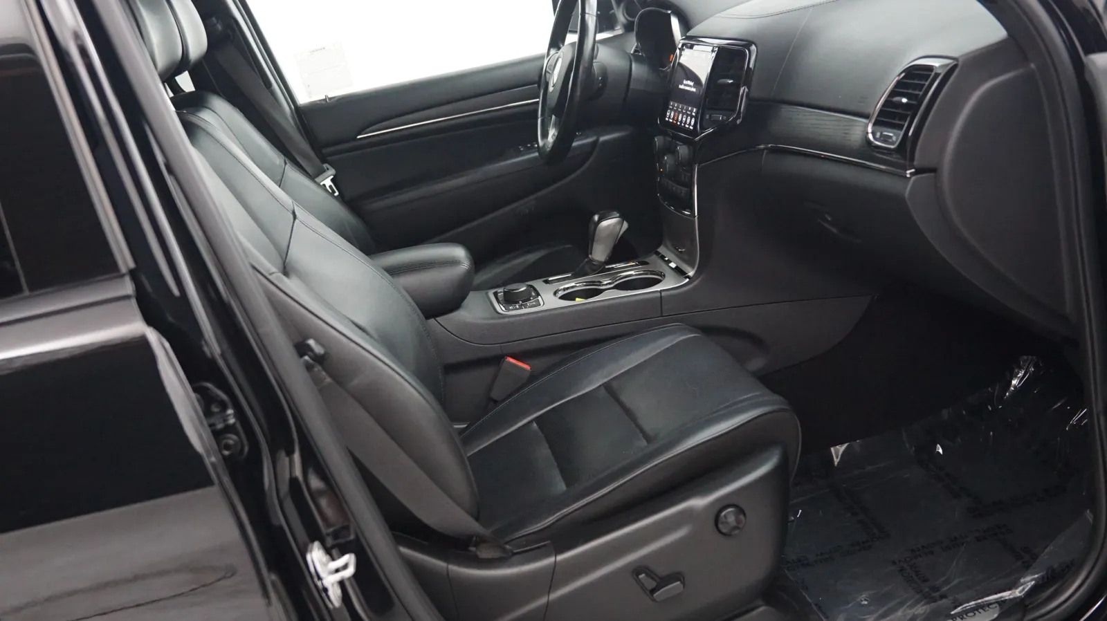 More photos of 2020 Jeep Grand Cherokee High Altitude at Auto City, CA