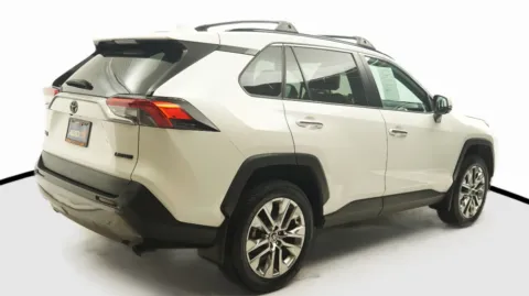 More photos of 2021 Toyota RAV4 Limited at Auto City, CA
