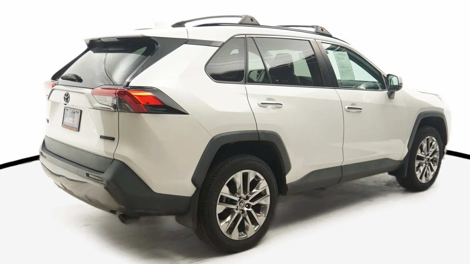 More photos of 2021 Toyota RAV4 Limited at Auto City, CA