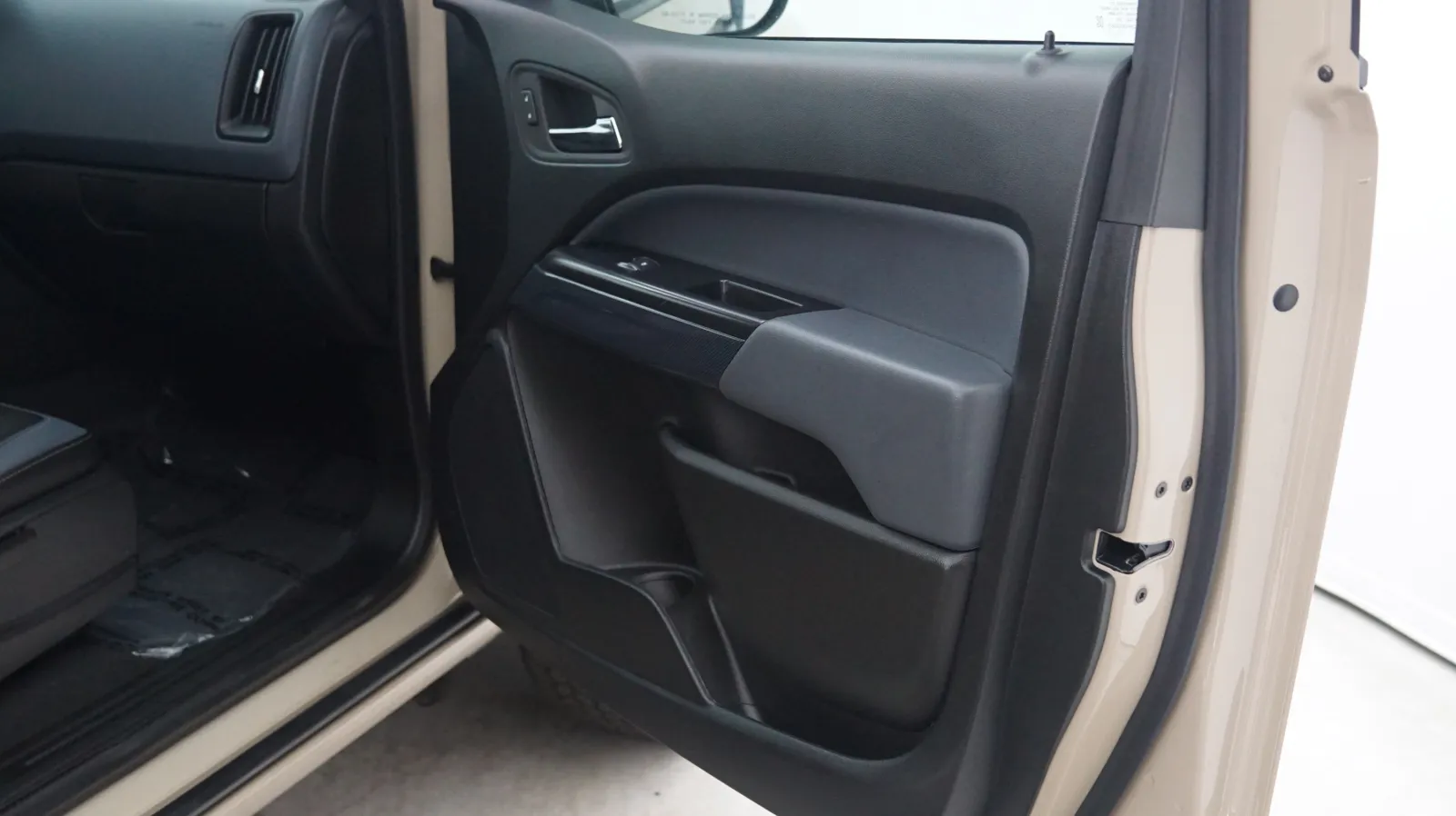 2022 Chevrolet Colorado Z71 - Photo 15