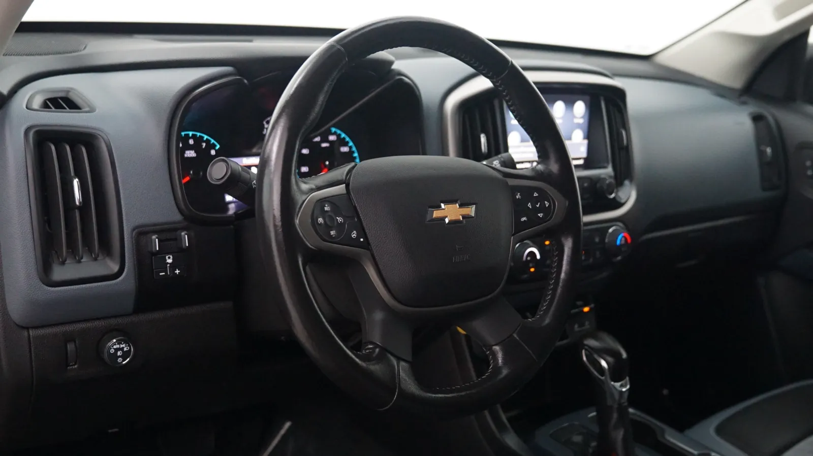 2022 Chevrolet Colorado Z71 - Photo 18