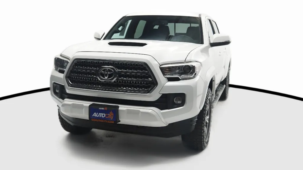 White 2017 Toyota Tacoma TRD Sport for sale in El Cajon, CA