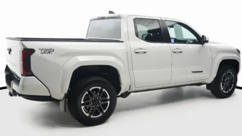 More photos of 2024 Toyota Tacoma TRD Sport at Auto City, CA