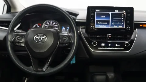 More photos of 2022 Toyota Corolla LE at Auto City, CA