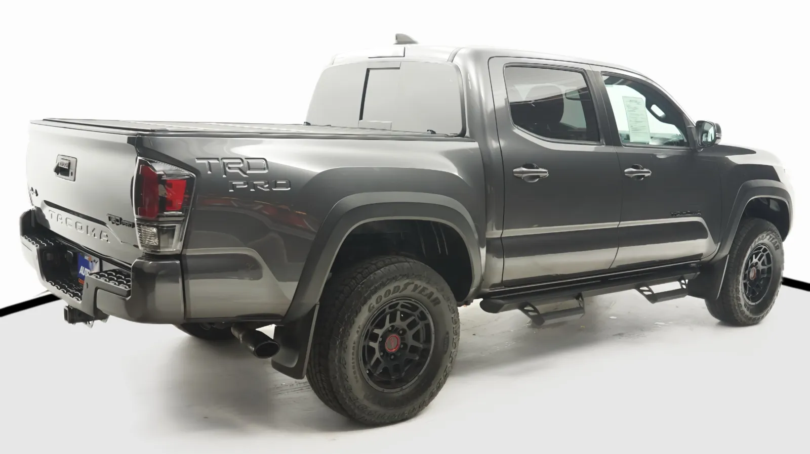 More photos of 2022 Toyota Tacoma TRD Pro at Auto City, CA