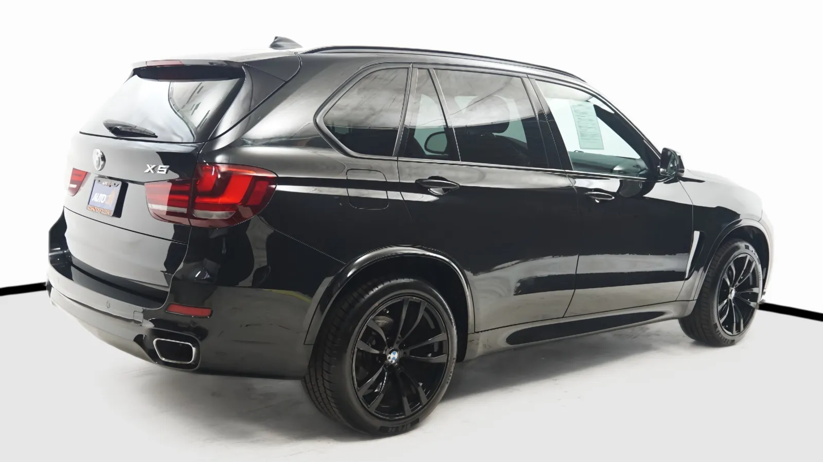 More photos of 2018 BMW X5 xDrive35i at Auto City, CA