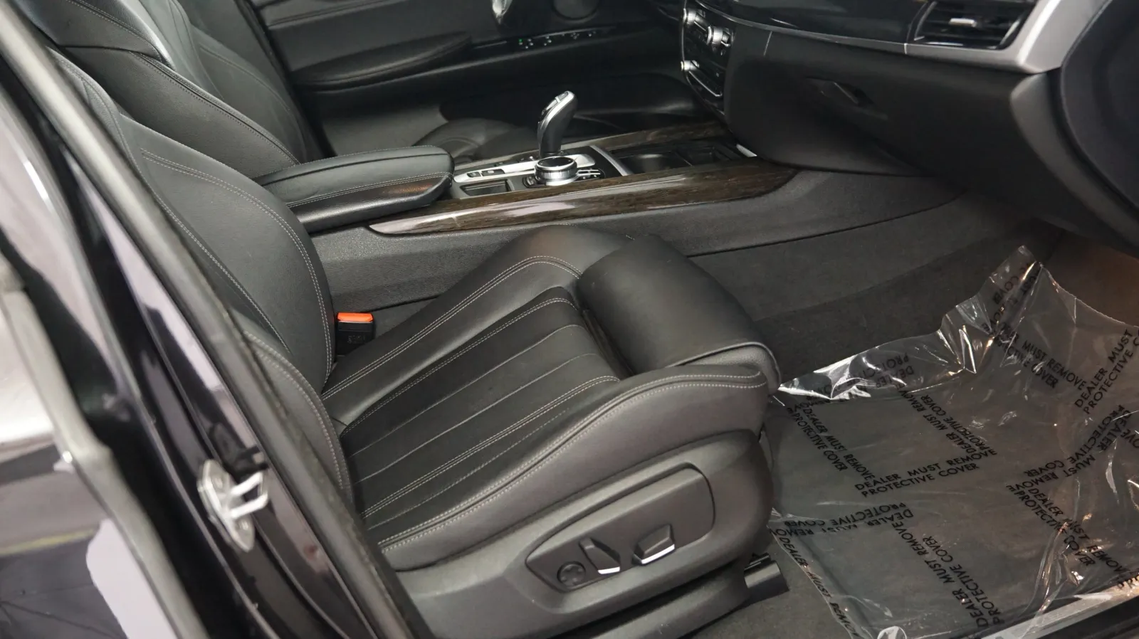 More photos of 2018 BMW X5 xDrive35i at Auto City, CA