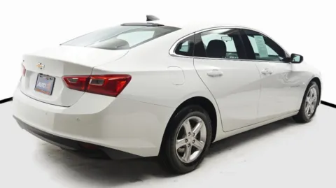 More photos of 2022 Chevrolet Malibu LS at Auto City, CA