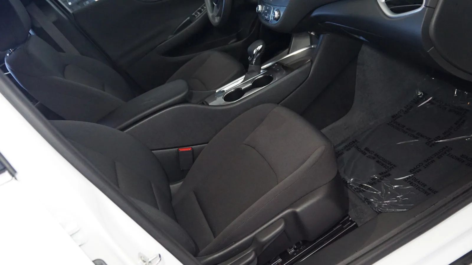 More photos of 2022 Chevrolet Malibu LS at Auto City, CA