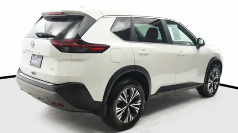 More photos of 2023 Nissan Rogue SV at Auto City, CA