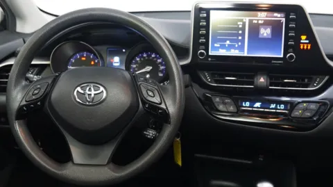More photos of 2021 Toyota C-HR LE at Auto City, CA