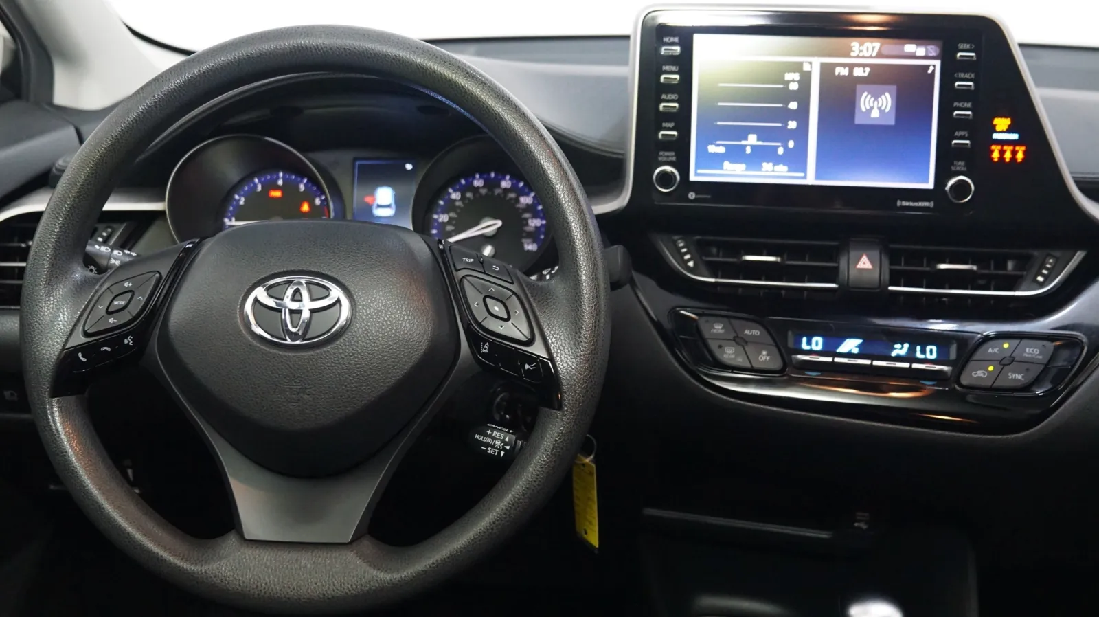 More photos of 2021 Toyota C-HR LE at Auto City, CA