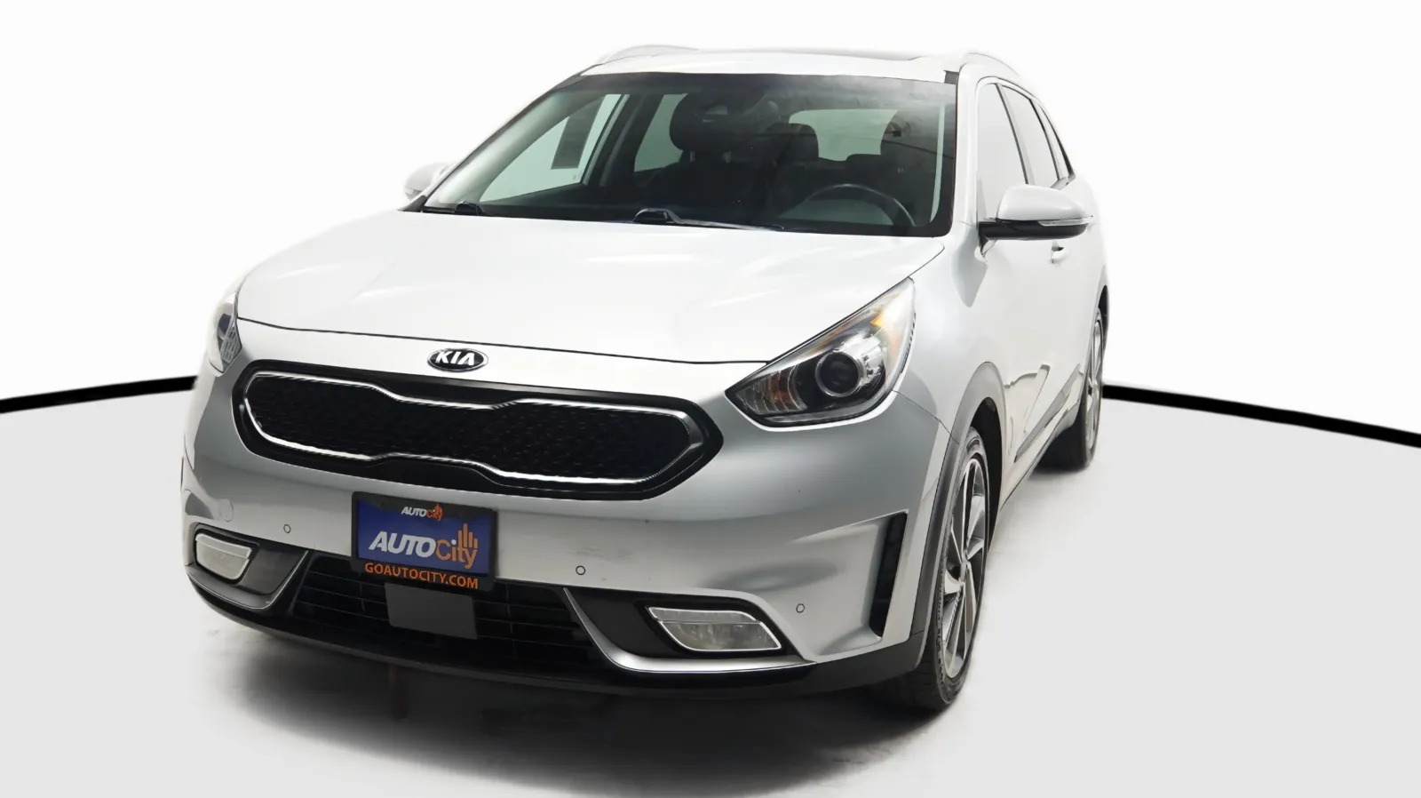 Silver 2019 Kia Niro Touring for sale in El Cajon, CA