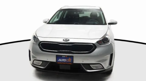 Another view of 2019 Kia Niro Touring for sale in El Cajon, CA at Auto City