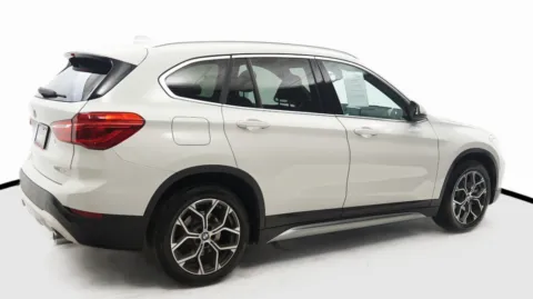 More photos of 2021 BMW X1 sDrive28i at Auto City, CA