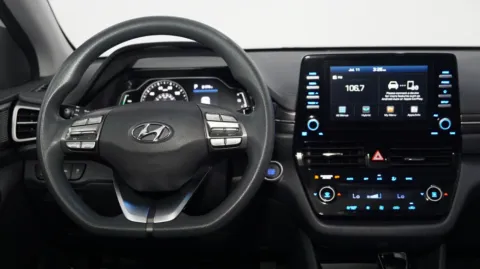 More photos of 2020 Hyundai IONIQ Hybrid Blue at Auto City, CA