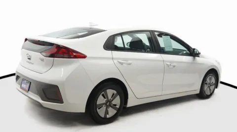 More photos of 2020 Hyundai IONIQ Hybrid Blue at Auto City, CA